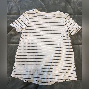 Swing hem stripe shirt